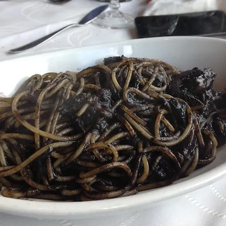 Adriana Mare Etna Sicilia アチレアーレ