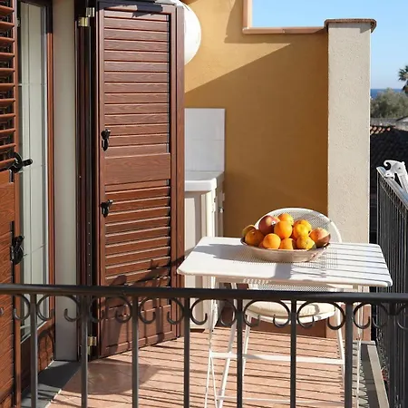 Adriana Sicily House Etna & Sea Lägenhet