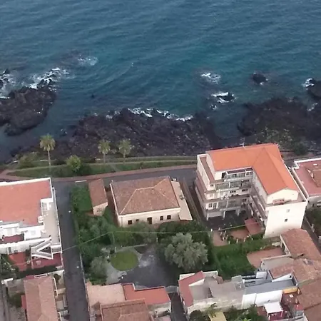 Adriana Sicily House Etna & Sea Lägenhet